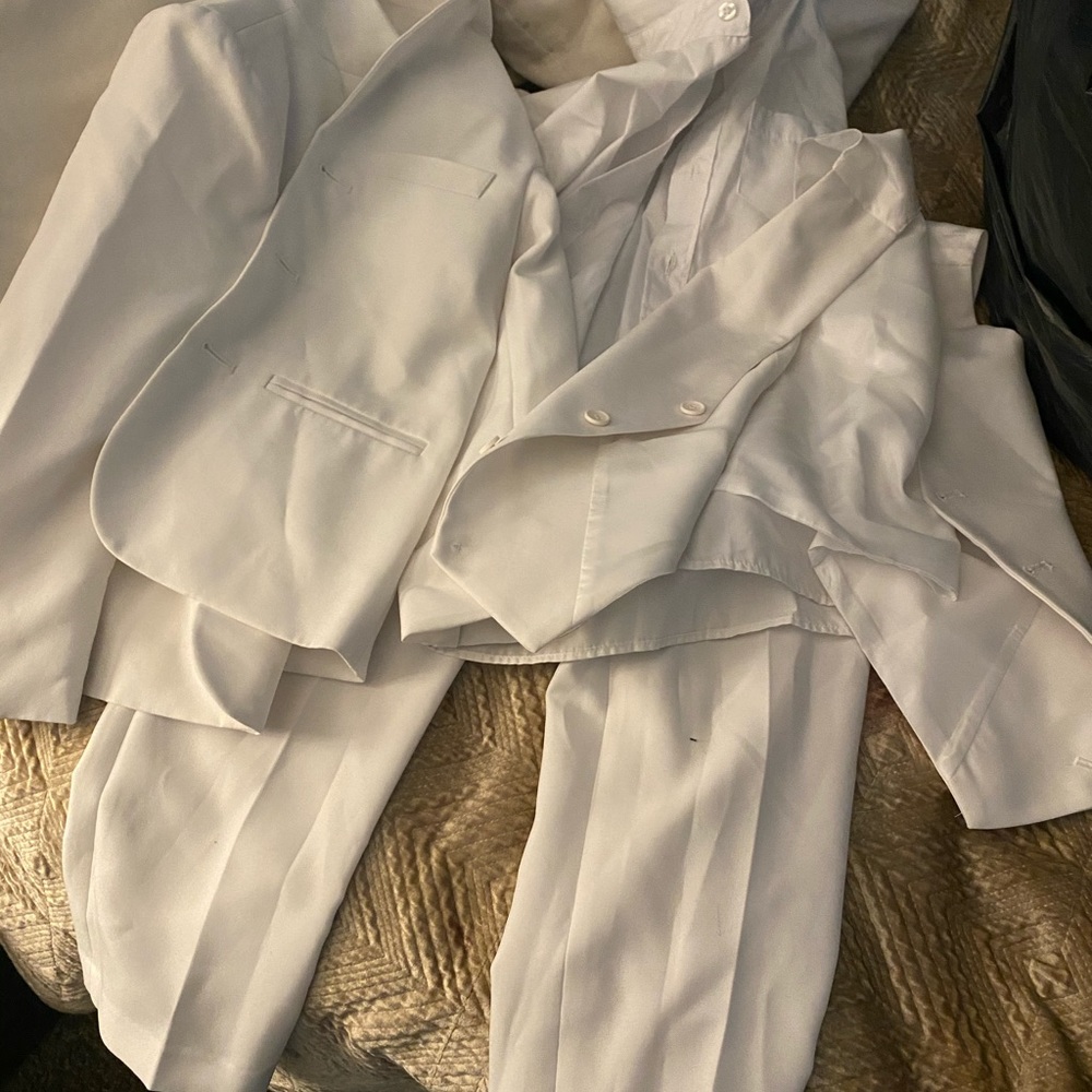 Complete suit.